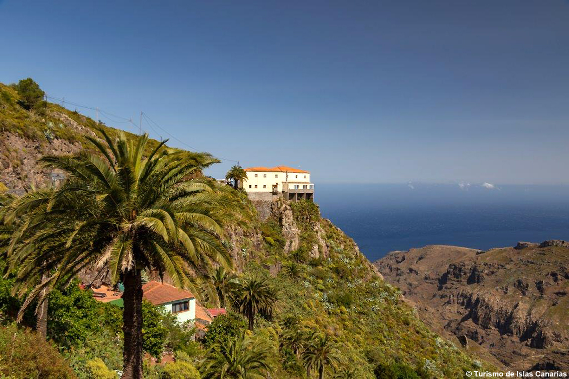 Canarie destinazione principe per gli amanti delle sfide a due ruote: le salite che divertono gli appassionati