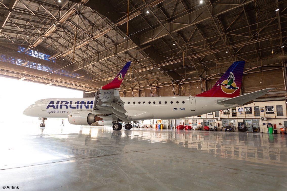 Le nuove penne della coda di Airlink portano la libertà nei cieli del Sudafrica: scelto un coloratissimo African Sunbird