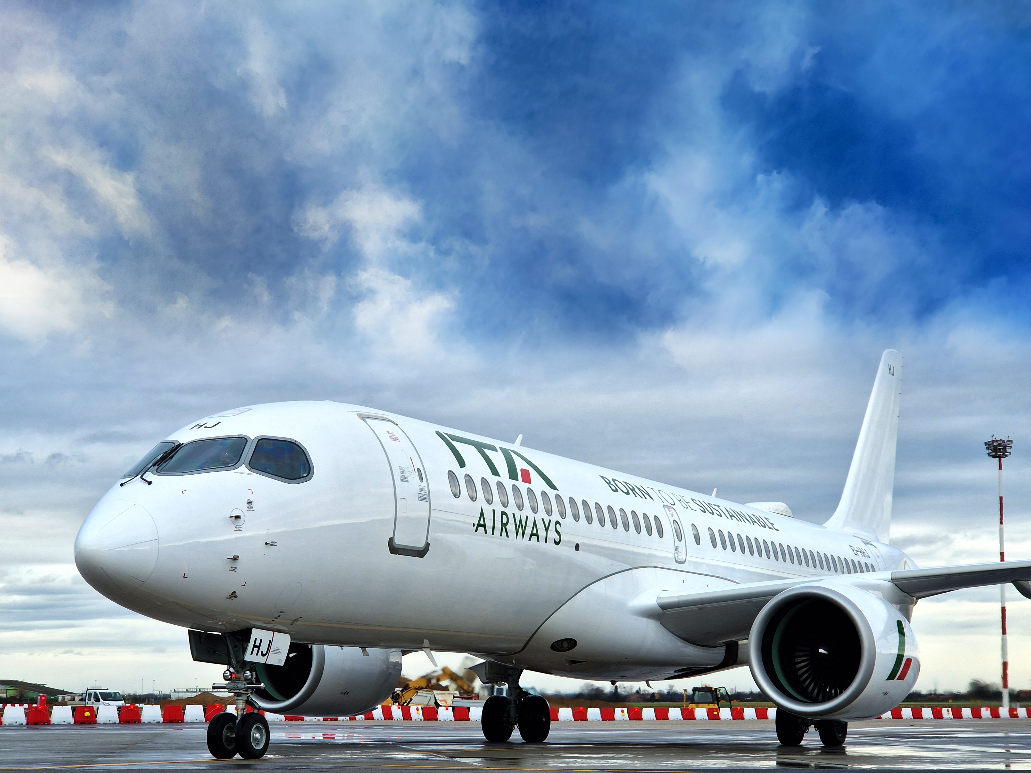 Ita Airways, la divisa nasce in cabina: le nuove uniformi prendono forma dall’esperienza di chi le indossa
