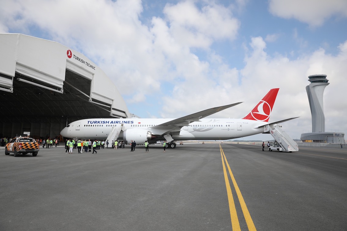 Turkish Airlines: dall'Istanbul Airport parte il primo Boeing 787-9 Dreamliner, destinazione Antalya