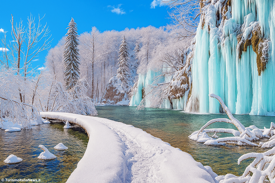 La sinfonia dell’acqua nella natura lussureggiante: ecco i Laghi di Plitvice, il parco della Croazia patrimonio Unesco (foto Plitvicka JezeraPark)