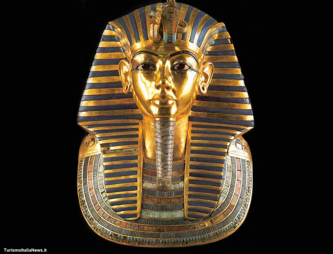 Non è solo un museo, ma un atto di fede nel passato millenario e nella capacità di illuminare il futuro: ecco il Grand Egyptian Museum