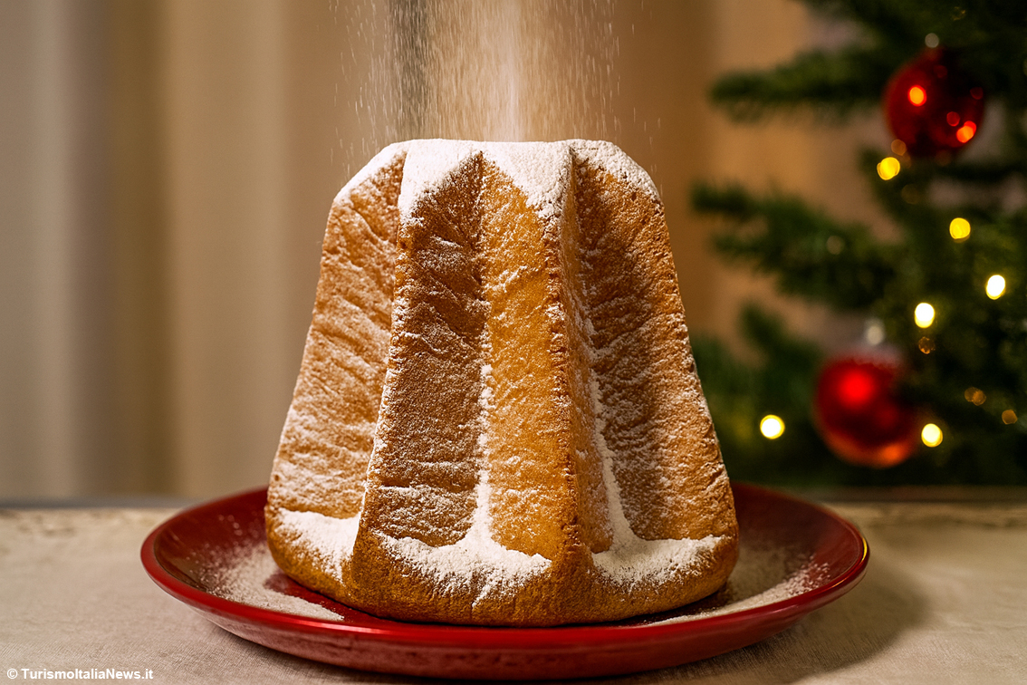 https://www.turismoitalianews.it/images/stories/enogastronomia/Pandoro_01.jpg