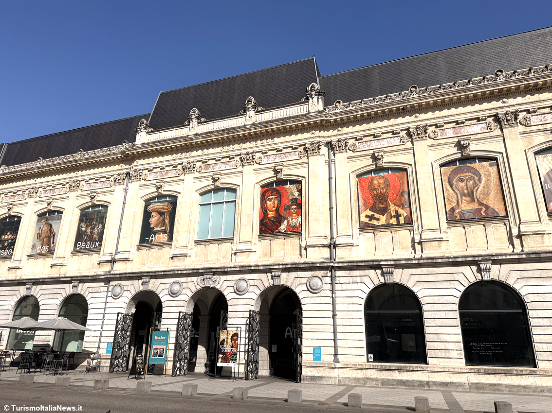 Tra oro, fede e memoria: i tesori nascosti dell'Albania illuminano Chambéry, mostra al Museo di Belle Arti