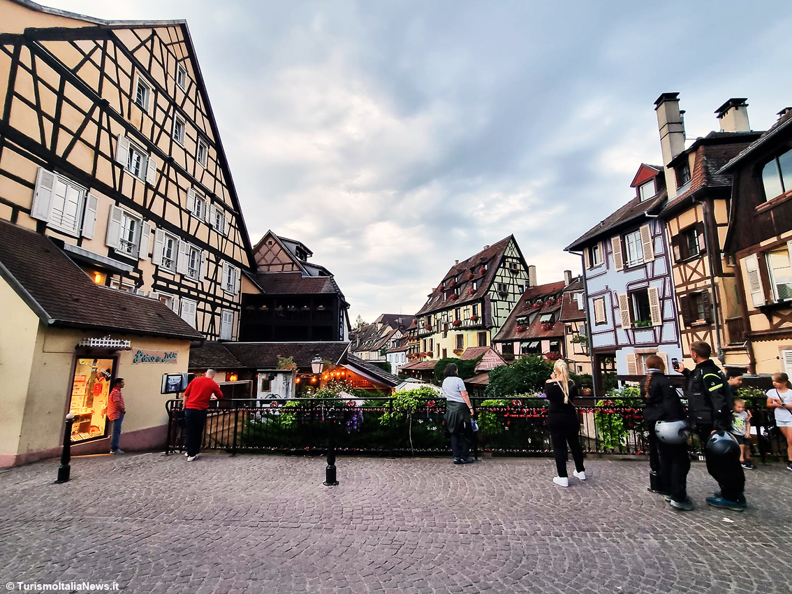 Grand Est della Francia: nella romantica, colorata, leggendaria Colmar, attrazione imperdibile dell’Alsazia (con i suoi vini)