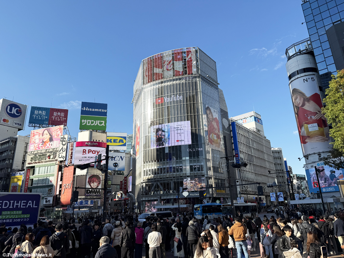 A Tokyo, il piccolo grande monumento di Hachiko continua a commuovere il mondo