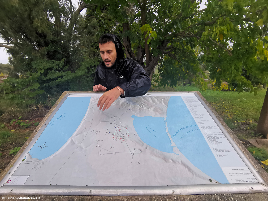 L'archeologo Vaggelis Pavlidis