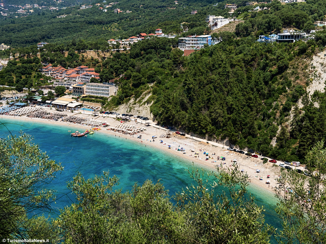 Parga, la sposa dell’Epiro che conquista al primo sguardo: storia, mare e paesaggio si fondono in un equilibrio sorprendente