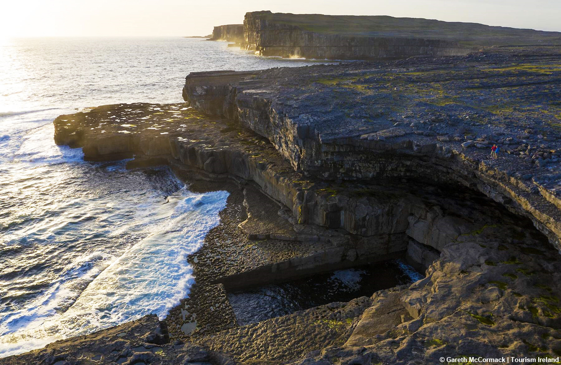 10 meraviglie per 10 anni di Wild Atlantic Way: tesori tra mare, terra e cieli d’Irlanda da mettere in agenda