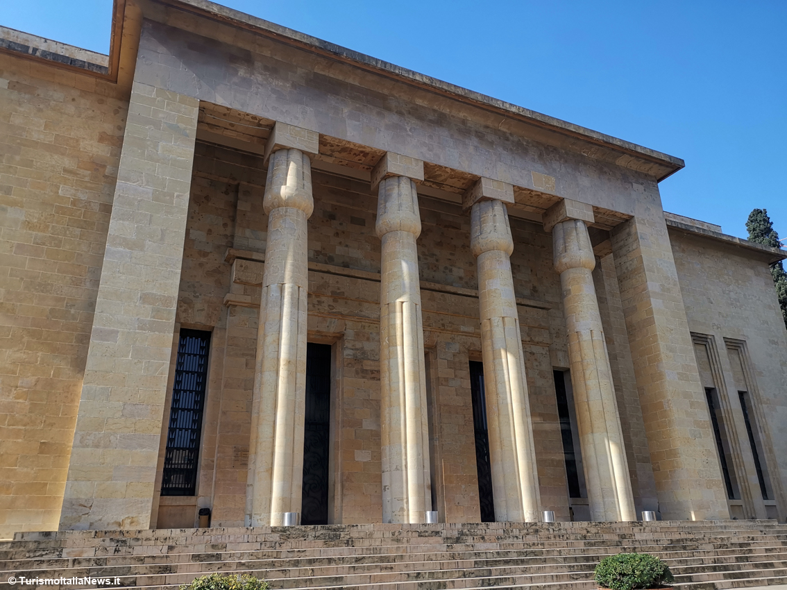 La più grande collezione di sarcofagi antropoidi nel mondo è a Beirut: ecco lo straordinario Museo Archeologico dell’American University