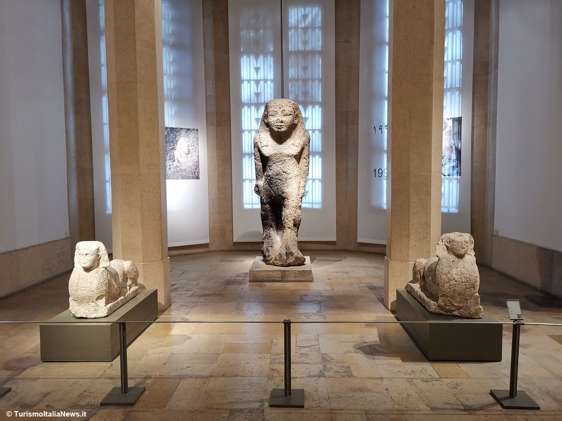La più grande collezione di sarcofagi antropoidi nel mondo è a Beirut: ecco lo straordinario Museo Archeologico dell’American University