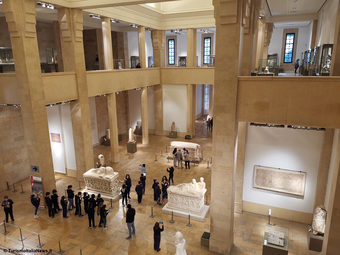 La più grande collezione di sarcofagi antropoidi nel mondo è a Beirut: ecco lo straordinario Museo Archeologico dell’American University