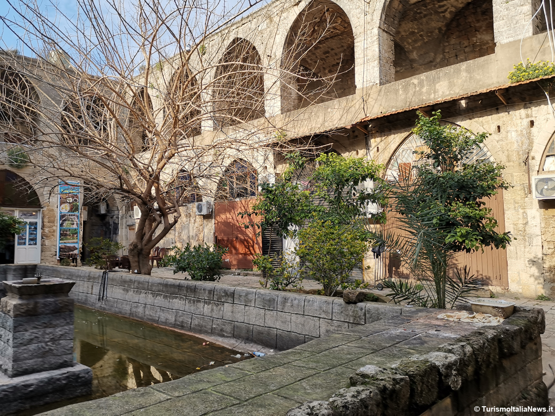 Nella difficile città di Tripoli del Libano alla scoperta del Khan dei saponieri, prezioso commercio che richiama la tradizione dei Fenici