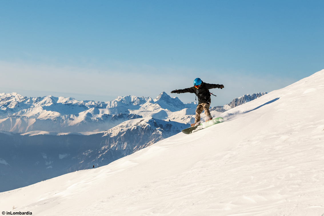 https://www.turismoitalianews.it/images/stories/lombardia/MontagnaMontecampione_SkiArea_01.jpg