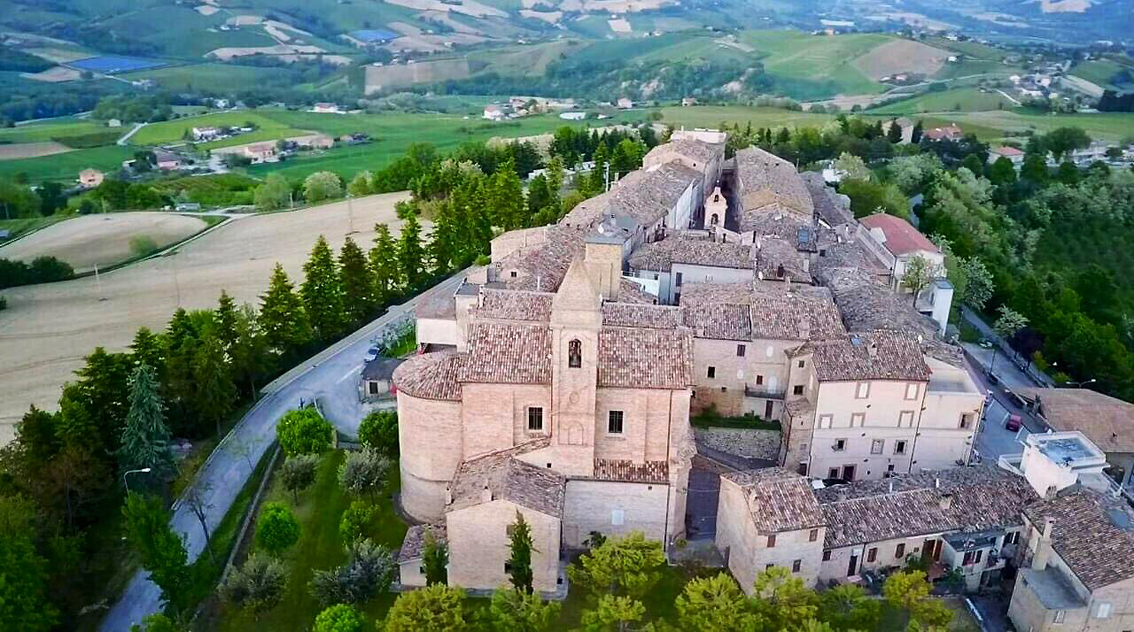 Monte Rinaldo, Marche