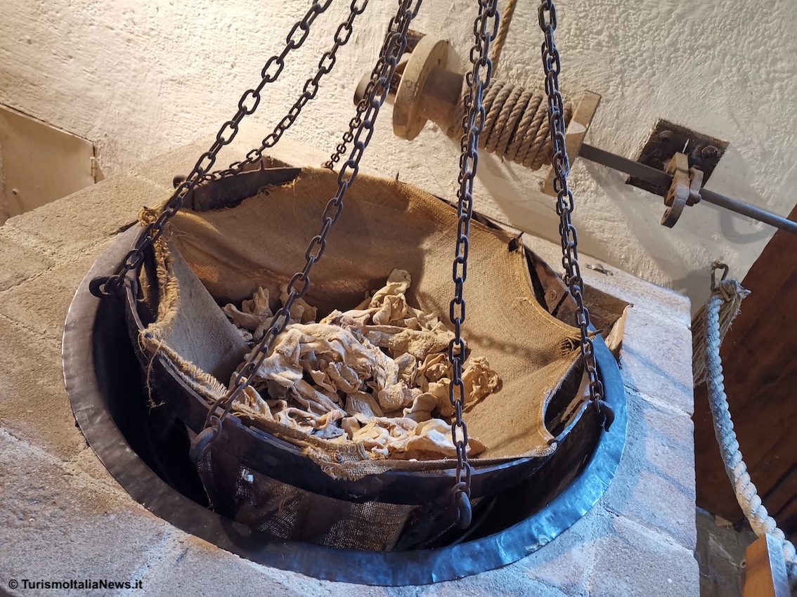 Da Fabriano a Tunisi, la Carta tra arte e conservazione: mostra alla Bibliothèque Nationale de Tunisie