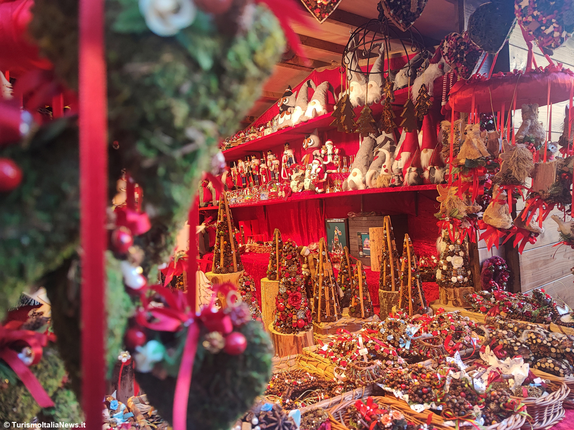Tra mercatini e luci colorate, in Garda Trentino il Natale diviene ancora più magico: ecco dove andare