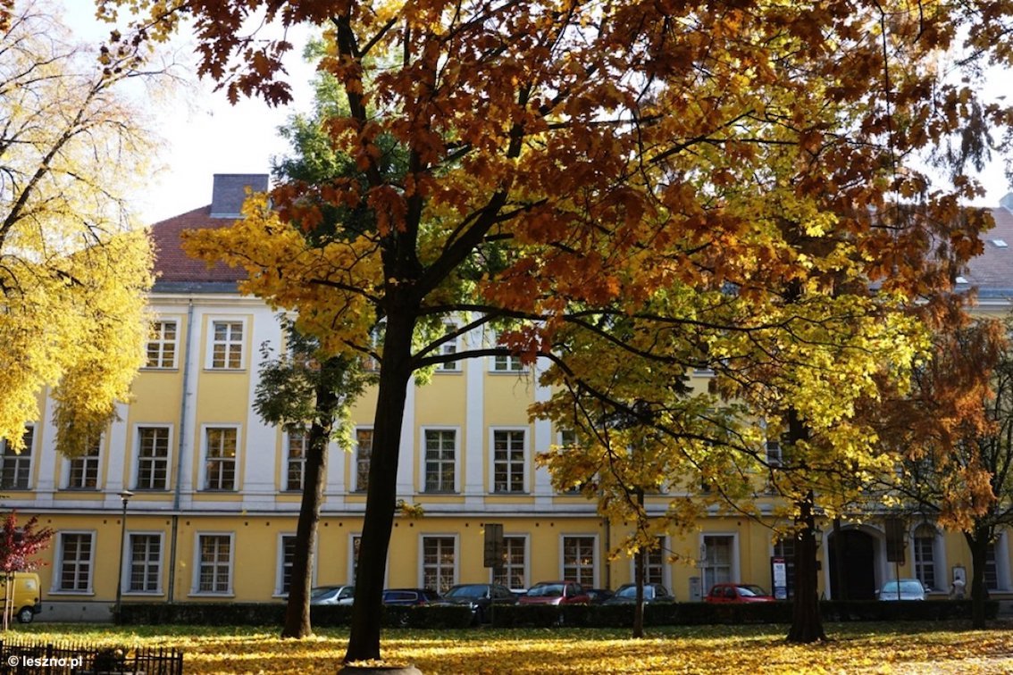 Leszno, la città barocca che racconta di lingue e culture diverse: in Polonia è anche la meta degli appassionati di volo a vela