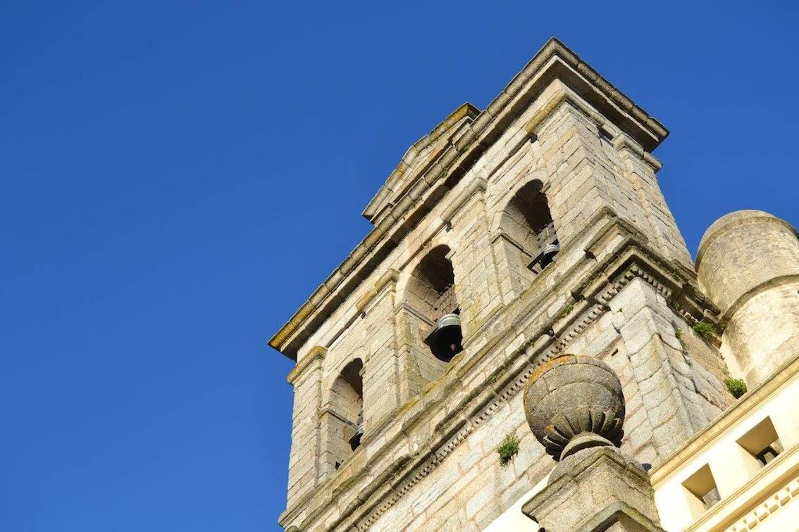 Setúbal è sempre stata legata alle attività marittime, tanto da divenire, già nel XIV secolo, uno dei principali porti del Paese