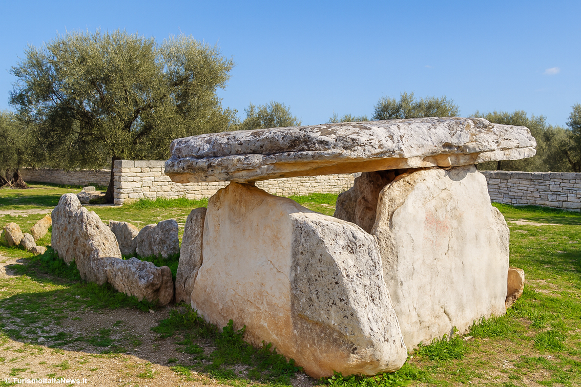 Puglia, un patrimonio d’altri tempi: il Dolmen della Chianca, a Bisceglie (foto Iat Bisceglie)