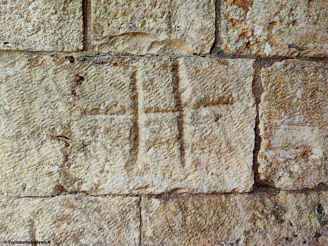 Il Castello dei misteri è a Sannicandro di Bari: tra Longobardi, Saraceni, Bizantini, Normanni, Templari spunta anche un fantasma