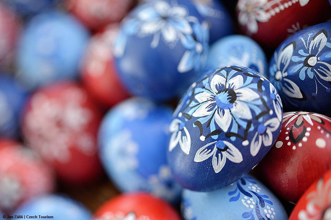 Pasqua in Repubblica Ceca: uova, tante uova ma non solo tra riti religiosi e tradizioni popolari