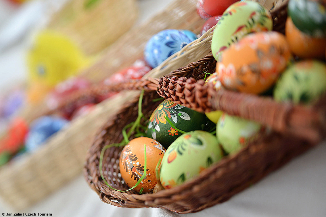 Pasqua in Repubblica Ceca: uova, tante uova ma non solo tra riti religiosi e tradizioni popolari