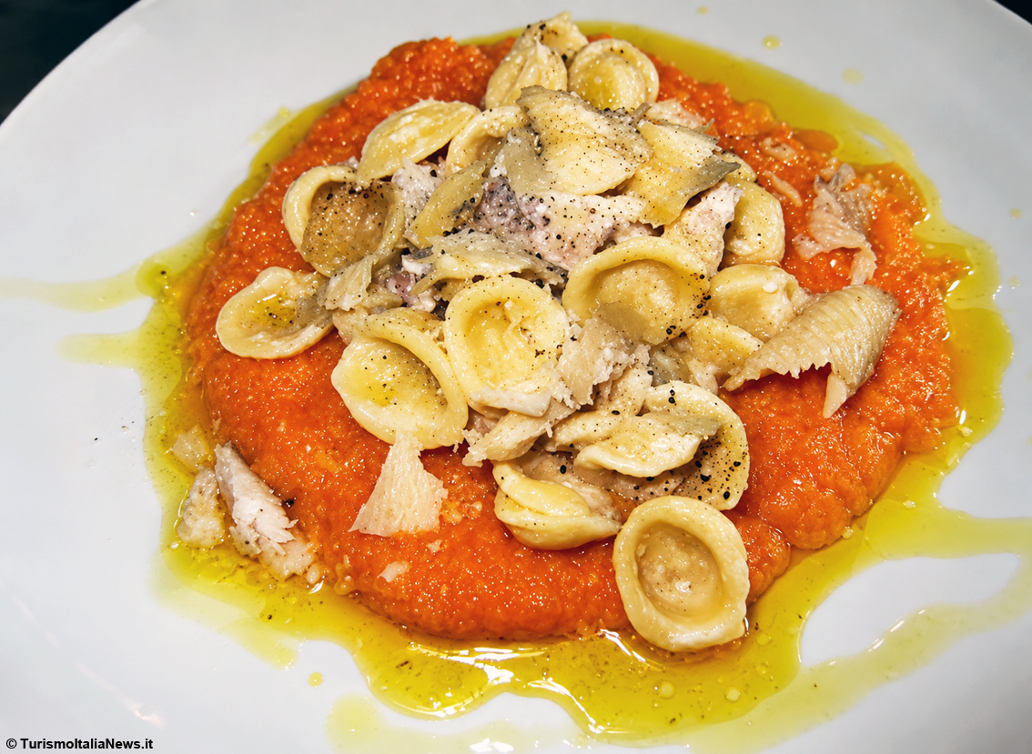 https://www.turismoitalianews.it/images/stories/ricette_laura/OrecchietteGorgonzolaNociCremaZucca_01.jpg