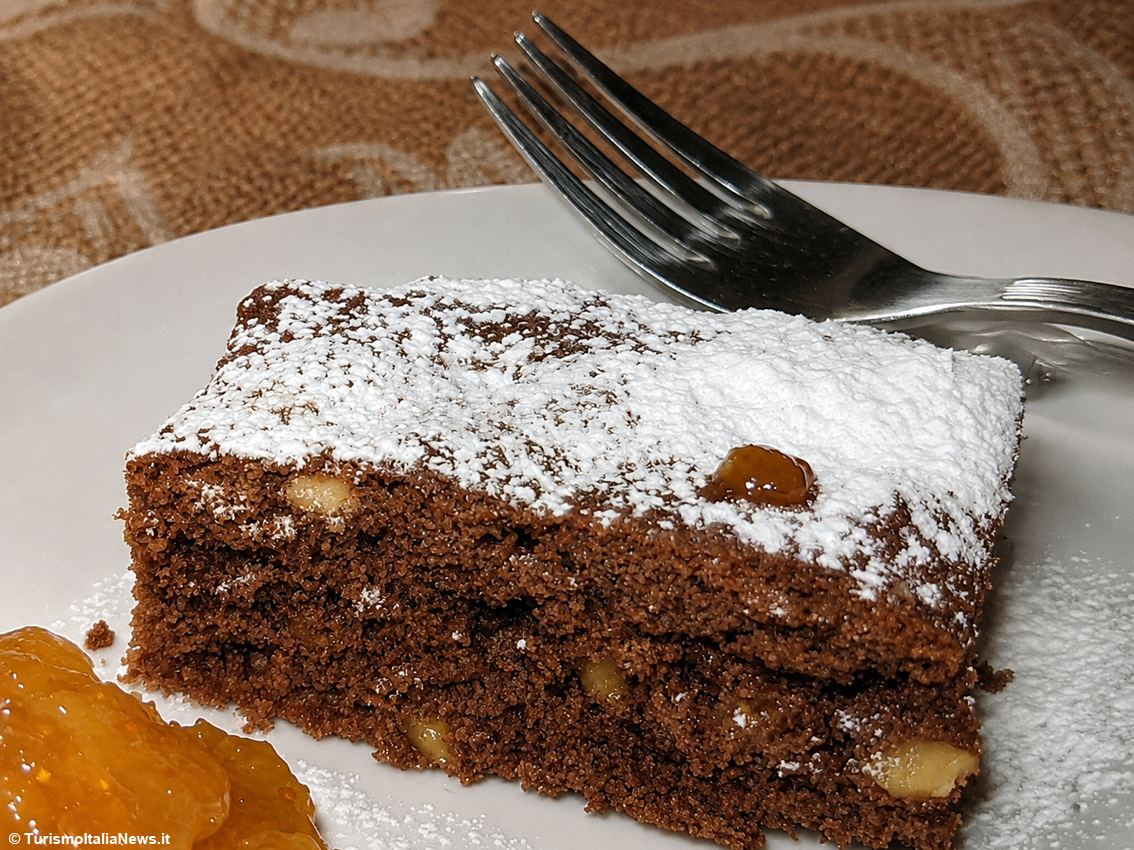 images/stories/ricette_laura/TortinoNociPereCioccolato2.jpg