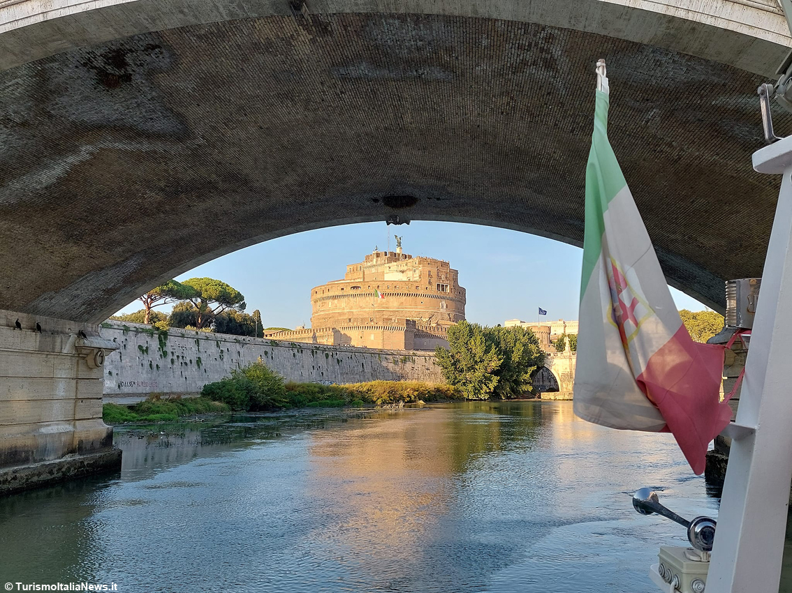 https://www.turismoitalianews.it/images/stories/roma/Roma_Tevere05.jpg