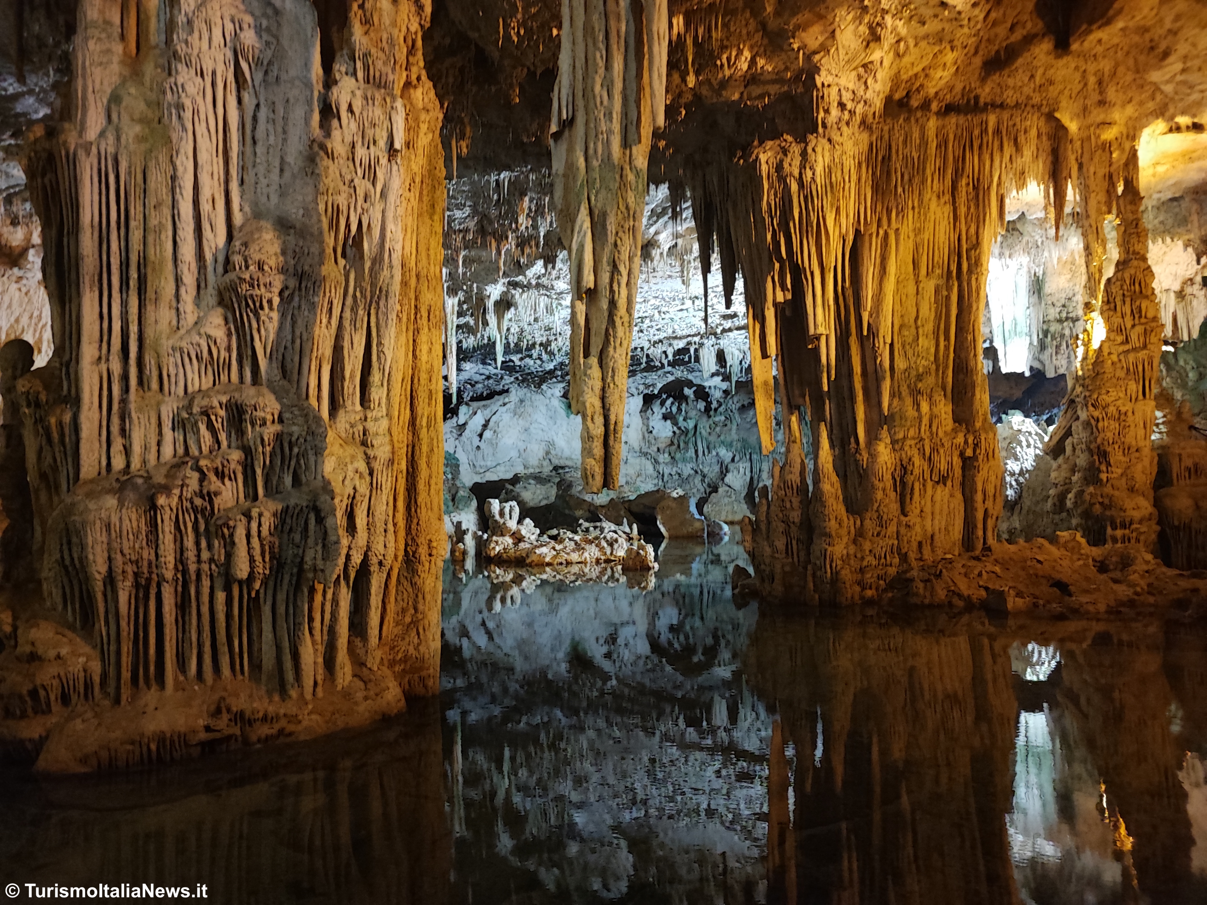 images/stories/sardegna/AlgheroGrottaNettuno02.jpg