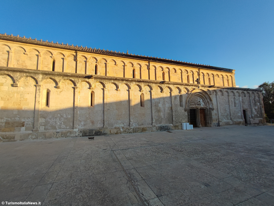 Sardegna: questa basilica ha due absidi, il mistero architettonico di San Gavino a Porto Torres e l’inquietante anatema della tomba