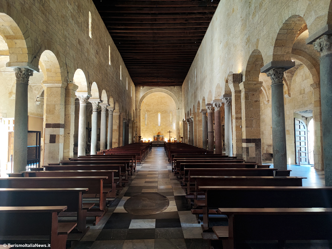 Sardegna: questa basilica ha due absidi, il mistero architettonico di San Gavino a Porto Torres e l’inquietante anatema della tomba