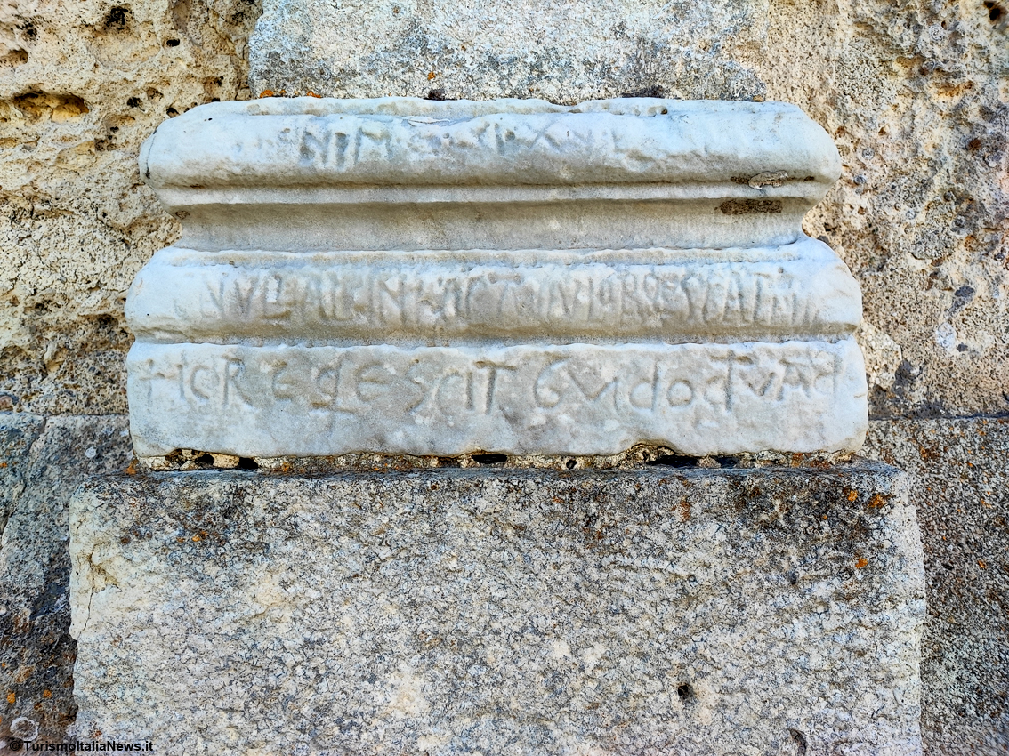 Sardegna: questa basilica ha due absidi, il mistero architettonico di San Gavino a Porto Torres e l’inquietante anatema della tomba