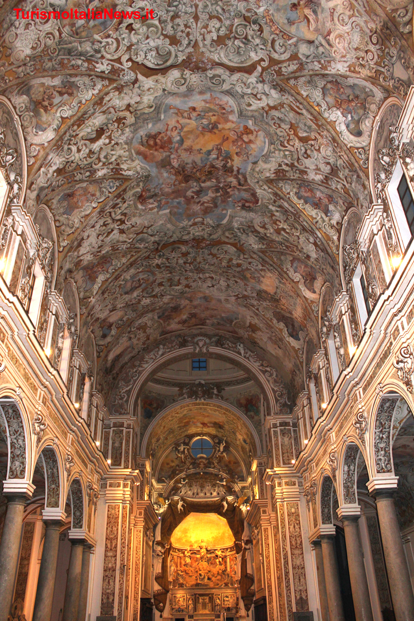 L'interno della Basilica Cattedrale del Santissimo Salvatore a Mazara del Vallo