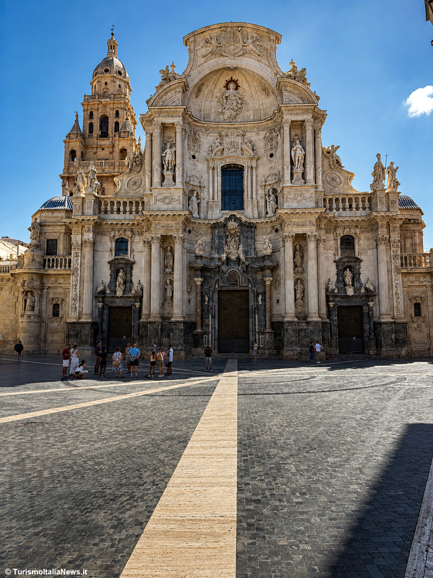 Spagna, Murcia sorprende l’Europa: mai così tanti turisti stranieri, il 2026 parte con un record storico