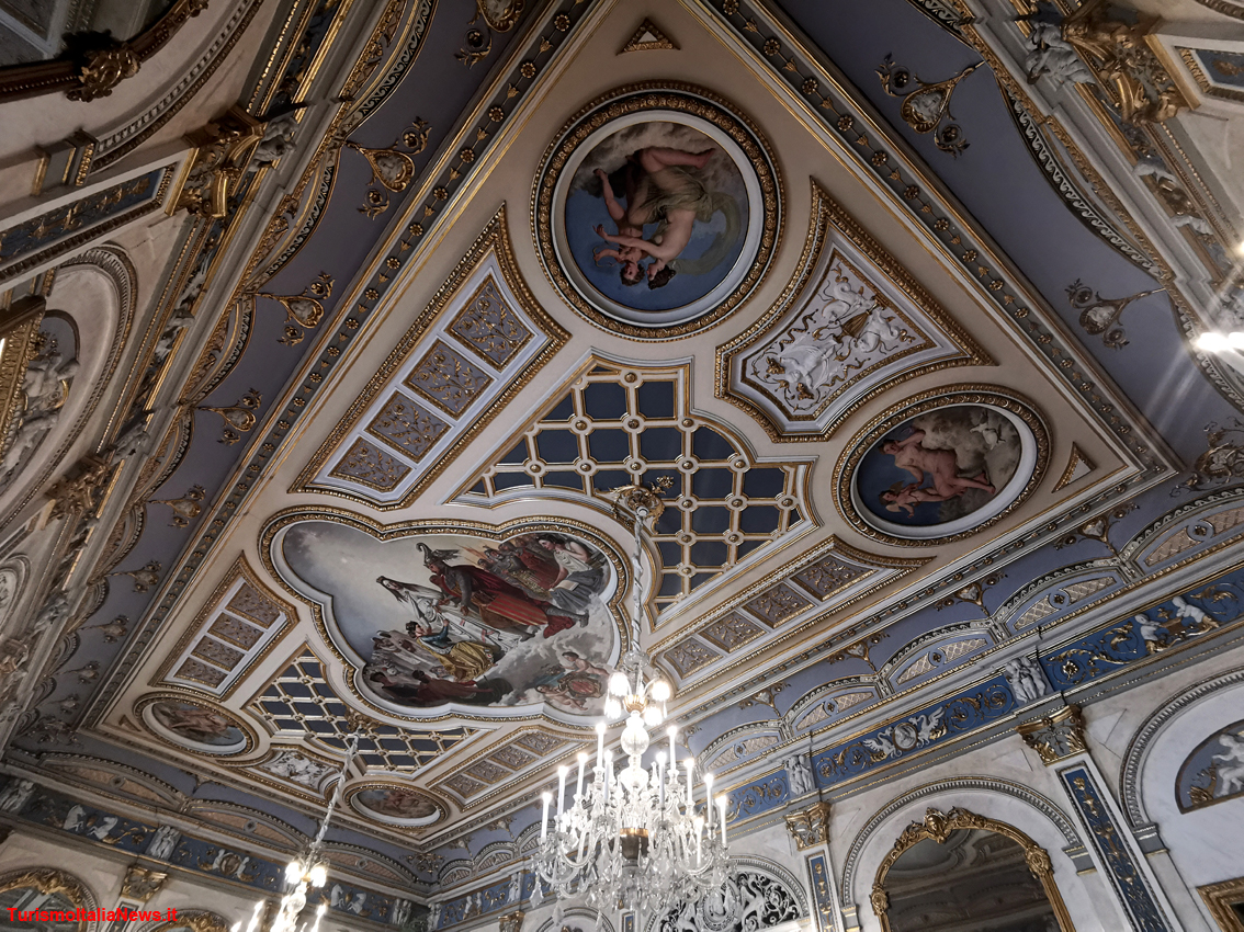 Per il Palacio del Marqués de Dos Aguas di Valencia una creatività senza fine: dentro e fuori lo spettacolo dell’arte