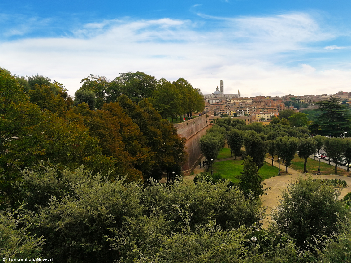 Piazza del Campo a Siena: alla scoperta di una delle piazze più belle d'Italia