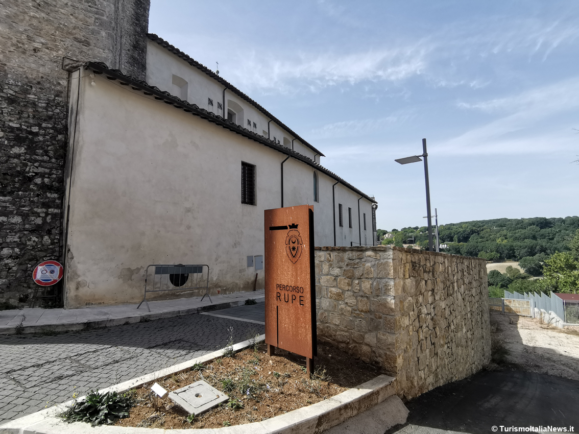 Catastrofi naturali e recupero dei centri storici: Massa Martana in Umbria, un caso esemplare di valorizzazione