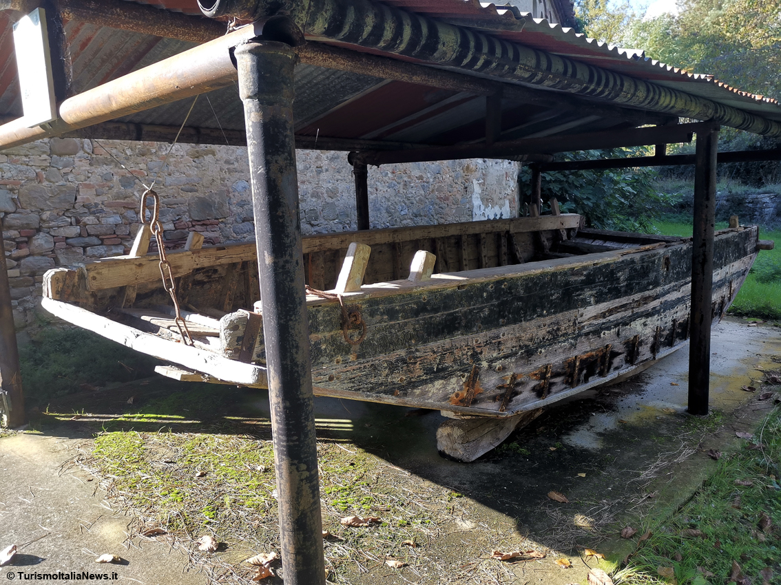 Umbria: la Barcaccia, a Valfabbrica un’antica chiatta sul fiume Chiascio racconta storie di viandanti e pellegrini