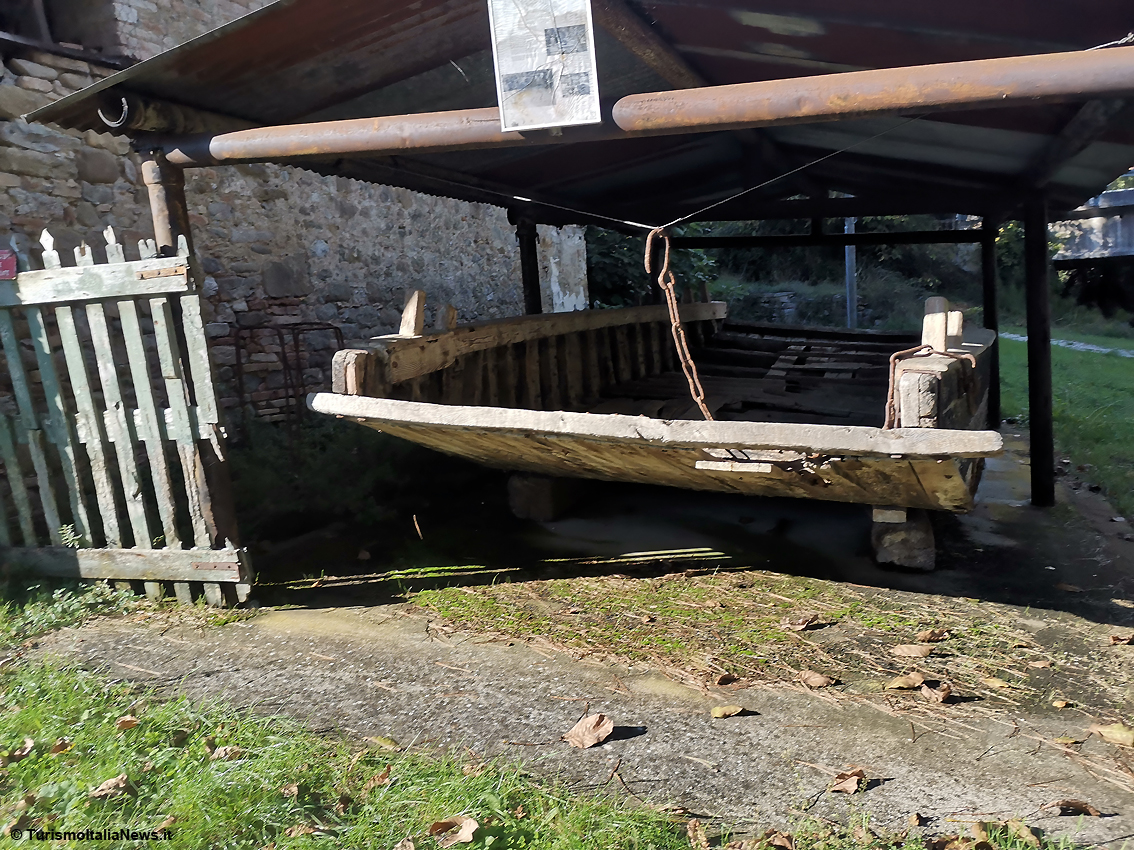 Umbria: la Barcaccia, a Valfabbrica un’antica chiatta sul fiume Chiascio racconta storie di viandanti e pellegrini