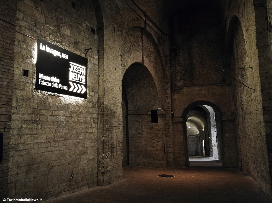 Cento anni di Baci Perugina: mostra collettiva di arte contemporanea alla Rocca Paolina di Perugia