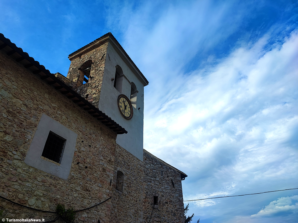 Il borgo che parla al cuore: benvenuti a Sant’Anatolia di Narco, dialogo vivo tra paesaggio, arte e comunità