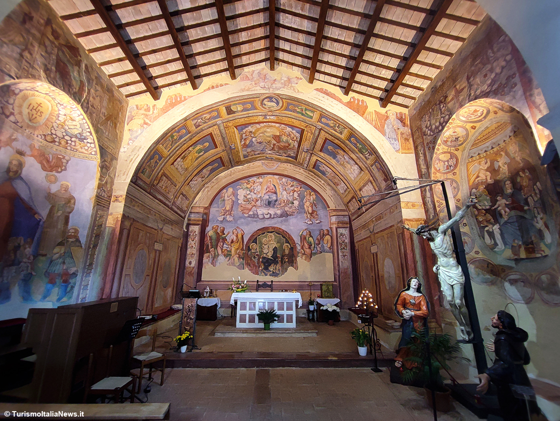 Il borgo che parla al cuore: benvenuti a Sant’Anatolia di Narco, dialogo vivo tra paesaggio, arte e comunità
