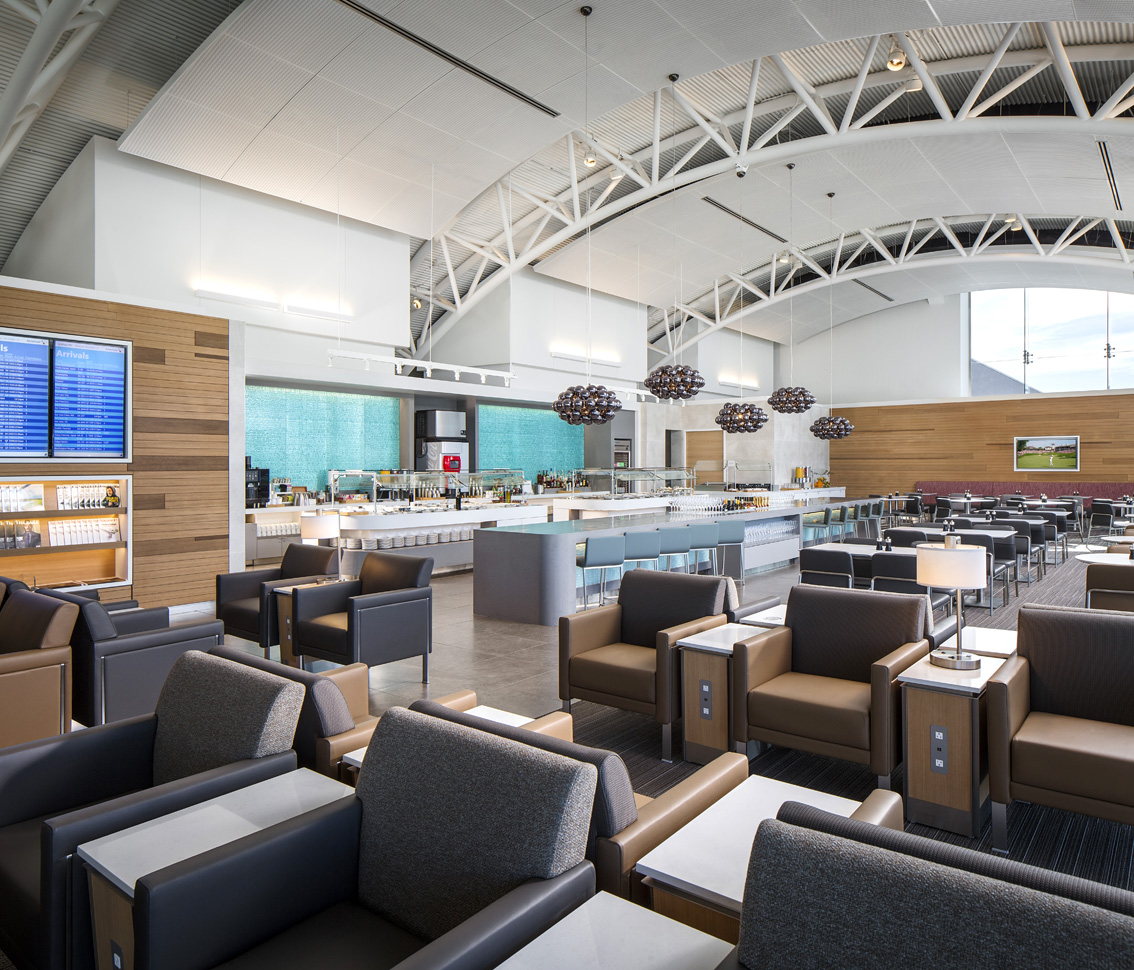 images/stories/varie_2018/AmericanAirlines_FlagshipLoungeLS1.jpg