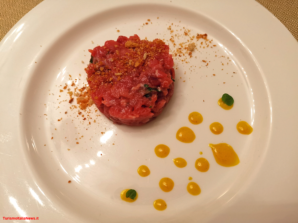 A casa del Marchese del Grillo: a due passi da Fabriano, nella villa estiva del vero Onofrio, un hotel di charme e un ristorante 4 stelle