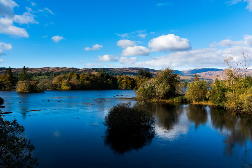 Sogni d’oro in un castello irlandese a cinque stelle: ecco il Lough Eske Castle Hotel nella selvaggia Contea di Donegal