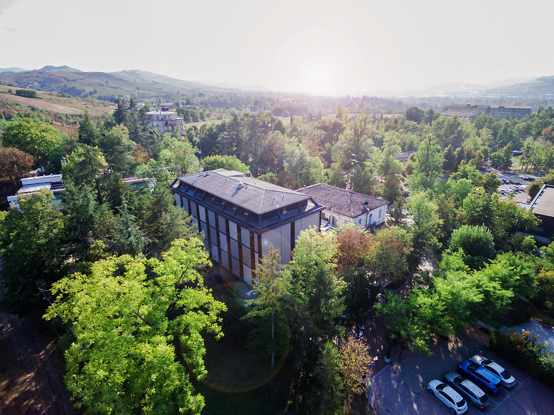 Terme della Salvarola: sulle colline di Modena il rituale Wei Qi D'Ecorces stimola il risveglio energetico della personalità (foto Pervenio Srl Modena - Terme della Salvarola)