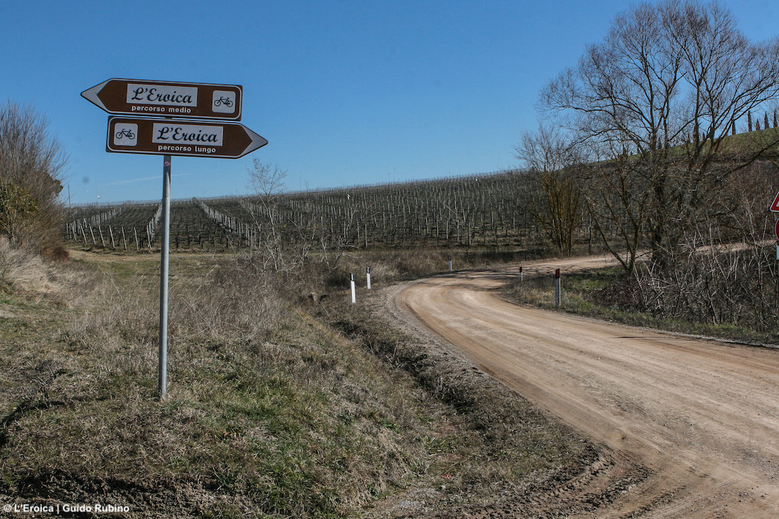 Il percorso permanente de L’Eroica: la vacanza a pedali in Toscana scelta ogni anno migliaia di appassionati