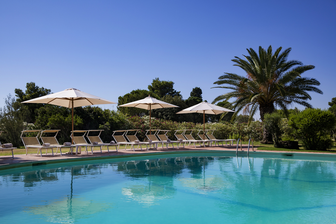 Sardegna, i "Caraibi italiani" di Is Molas Resort con le ville-sculture di Massimiliano Fuksas